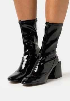 N°21 Boots - Classic Ankle Boots - Black