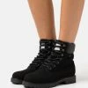 Gadea Vegan- Lace-Up Ankle Boots - Black