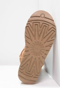 Ugg Bailey Bow - Classic Ankle Boots - Chestnut -winter shoes Sales 2023 0b6a2300fe7047baaf0b63fcb01e6b42