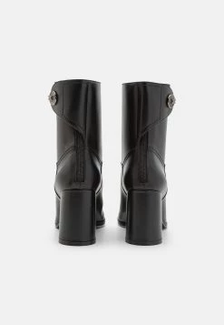 Casadei Cleo - Classic Ankle Boots - Nero 10 Casadei Cleo - Classic Ankle Boots - Nero -winter shoes Sales 2023 15b9bcb553304c73aaaa914fb33dda18