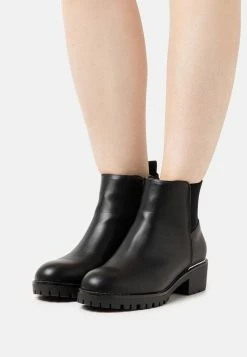 Classic Ankle Boots - Black