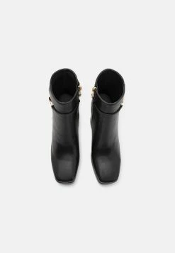 TWINSET Tronchetto Con Plateau E Catena Oval - Platform Ankle Boots - Nero -winter shoes Sales 2023 1e087b0a96144cecb97268ad1d897bd4