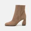 Bootie - Classic Ankle Boots