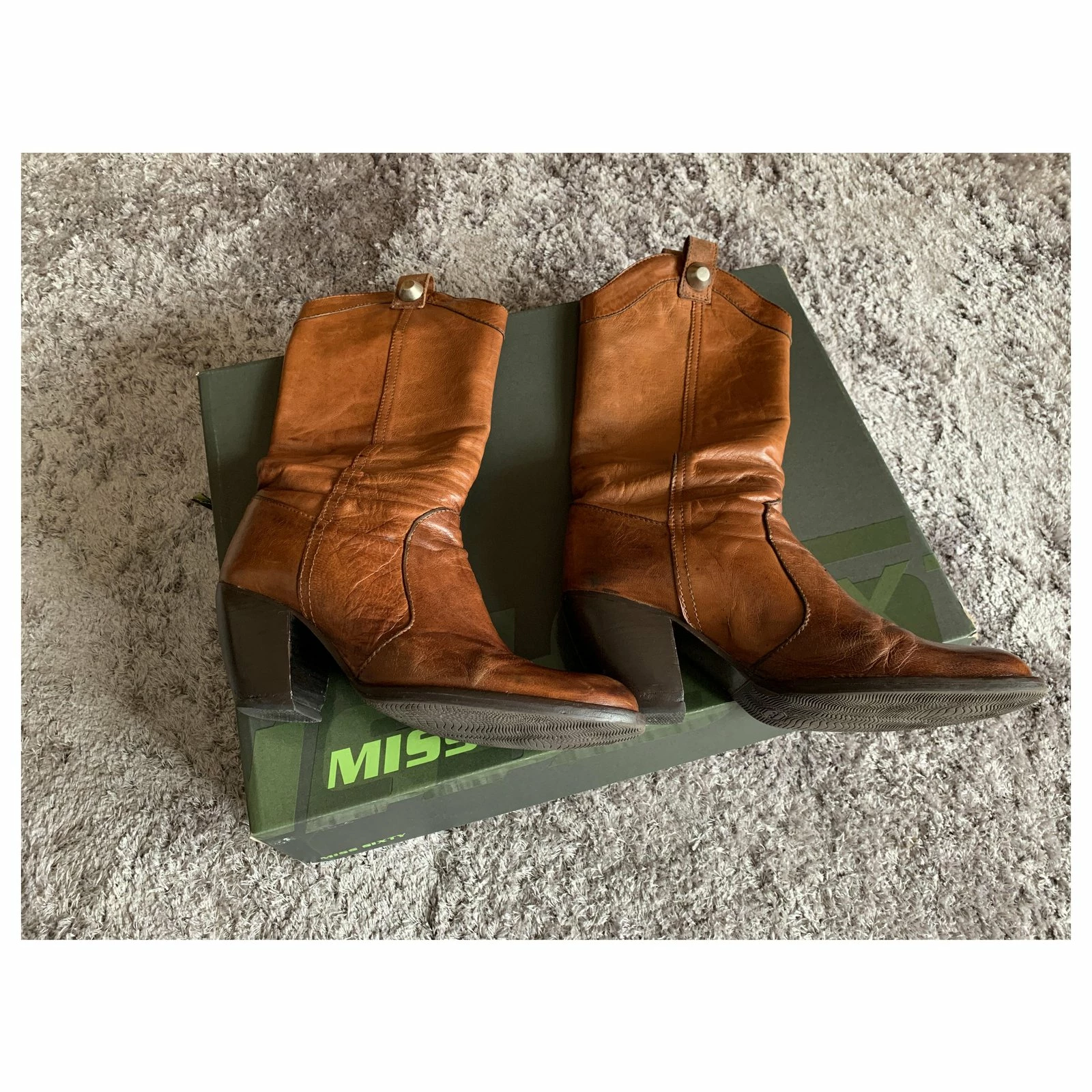 Miss Sixty Boots In Light Brown Leather / Camel, Medium-high, With Removable Chain 4 Miss Sixty Boots In Light Brown Leather / Camel, Medium-high, With Removable Chain - Image 4