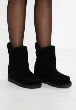 Gioseppo Wedge Ankle Boots - Black