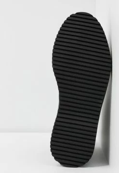 Madden Girl Kurrt - Platform Ankle Boots - Black Paris -winter shoes Sales 2023 352166fb62f549dca380f31ddfe7aa8c