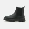 YOURTURN Unisex - Classic Ankle Boots - Black
