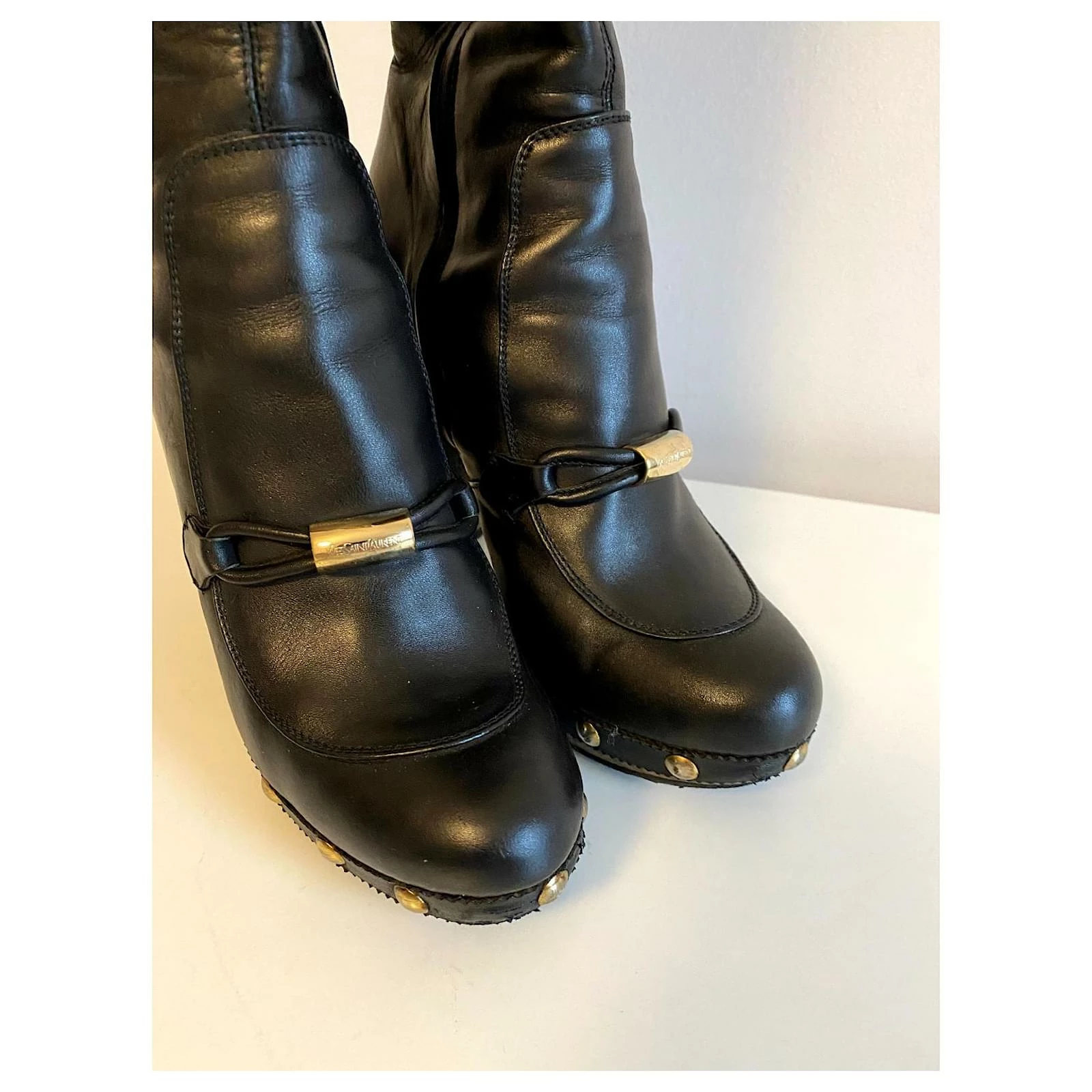 Stylish Yves Saint Laurent Leather Boots. Black 2 Stylish Yves Saint Laurent Leather Boots. Black - Image 2