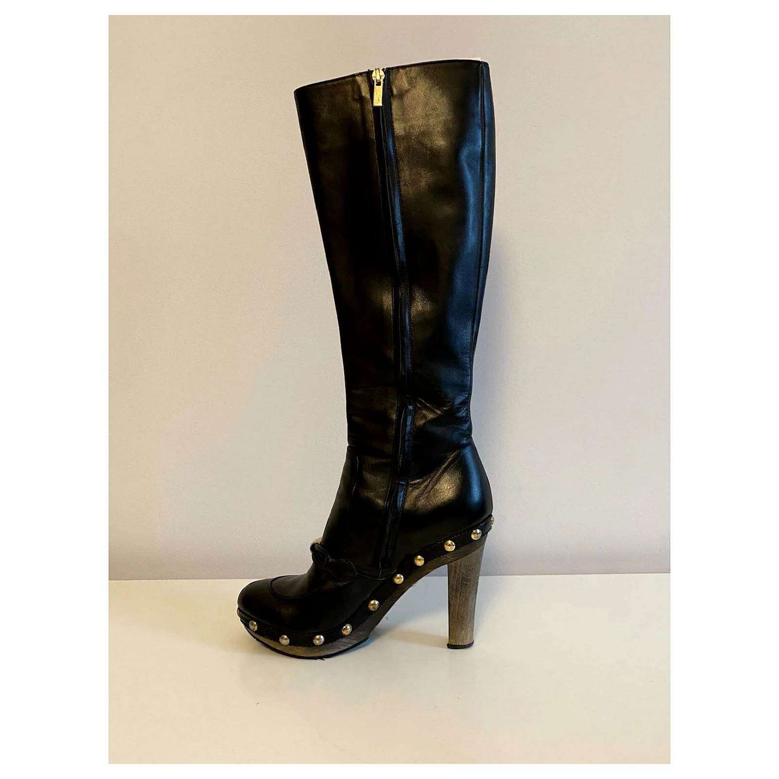 Stylish Yves Saint Laurent Leather Boots. Black 6 Stylish Yves Saint Laurent Leather Boots. Black - Image 6