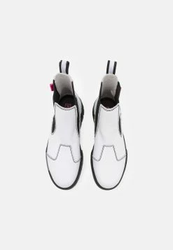 Puma Mayze Chelsea Pop- Platform Ankle Boots - White/Black -winter shoes Sales 2023 3ccb7bb3a0254b7d857f7509333eeea4