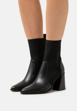 Zign Leather - Classic Ankle Boots