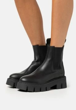 COPENHAGEN Cph137- Platform Ankle Boots - Black