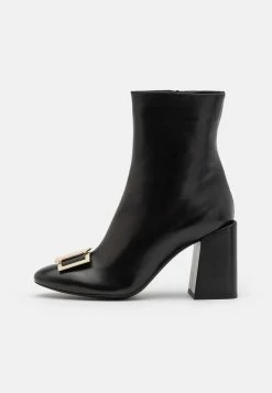 Furla Emma- High Heeled Ankle Boots - Nero