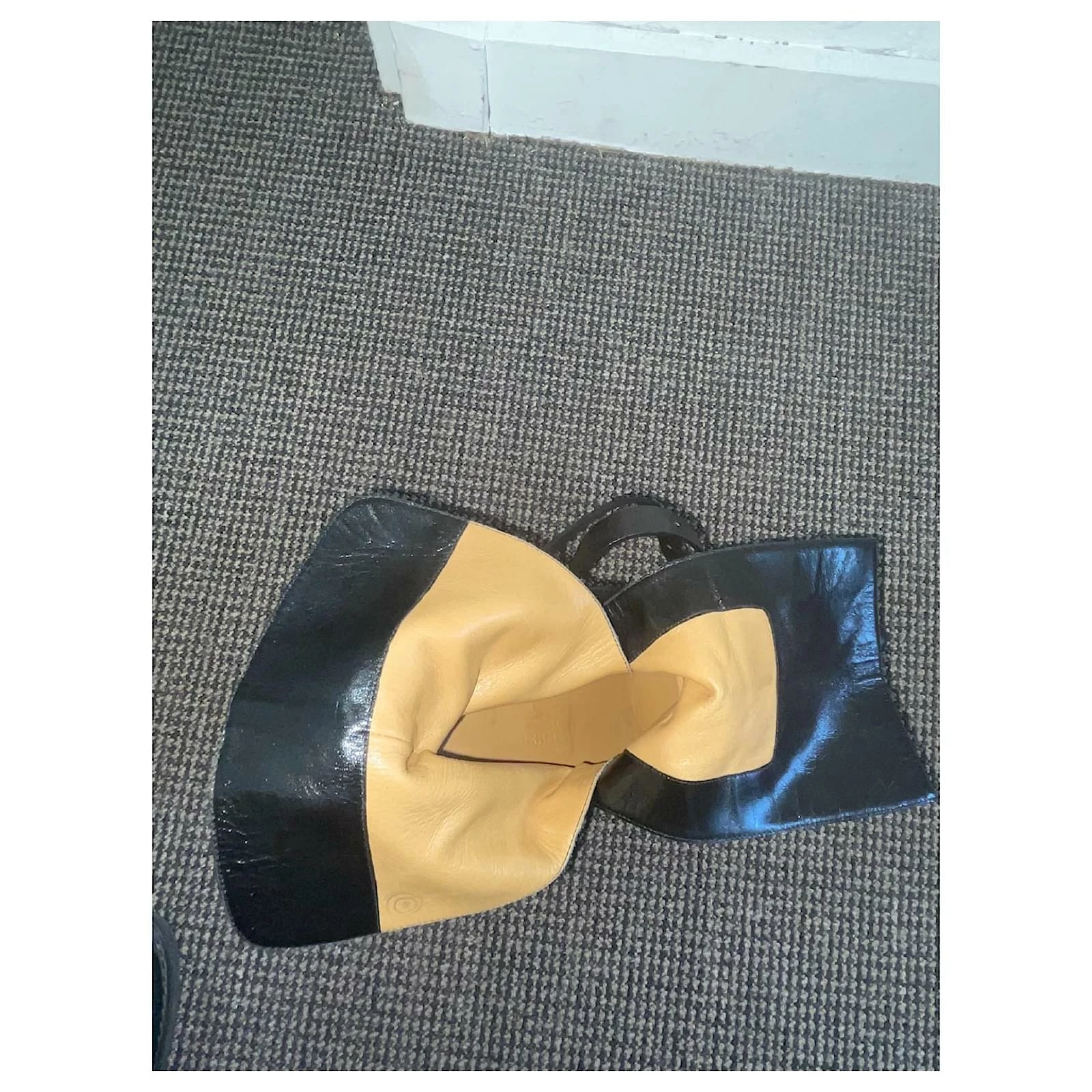 Hermès HERMES Black Leather Ankle Boots 7 Hermès HERMES Black Leather Ankle Boots - Image 7