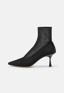 Razor Boot - Classic Ankle Boots - Black