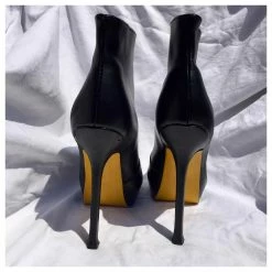 Yves Saint Laurent Trip Too Ankle Boots Black Leather Golden Lining And Soles -winter shoes Sales 2023 559854 4