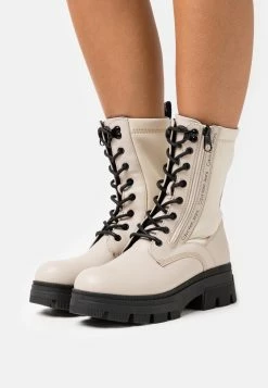 Calvin Klein Jeans Chunky Combat Laceup Zip - Platform Ankle Boots - Eggshell