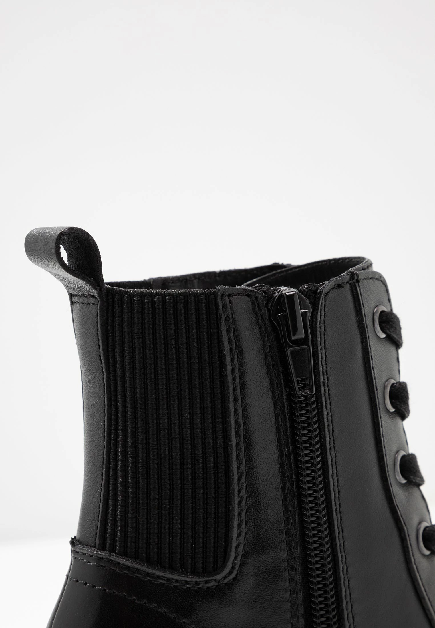 Steve Madden Latch - High Heeled Ankle Boots - Black 3 Steve Madden Latch - High Heeled Ankle Boots - Black - Image 3