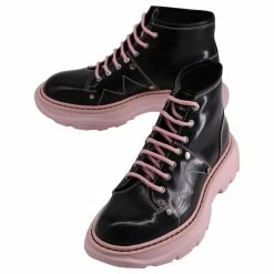 Alexander Mcqueen Tread Lace Up Boots In Pink/Black Calfskin Leather 16 Alexander Mcqueen Tread Lace Up Boots In Pink/Black Calfskin Leather -winter shoes Sales 2023 641216 8