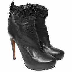 Alaïa Alaia Ruffled Ankle Boots In Black Leather -winter shoes Sales 2023 686304 3