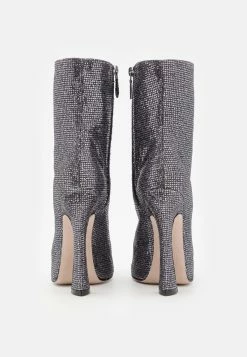 Minnie Bootie - Platform Ankle Boots 10 Minnie Bootie - Platform Ankle Boots -winter shoes Sales 2023 6fb18a130ee44b0ea4a78be13aee951f