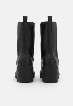 Bianco Biagisella High Chelsea Carnation - Platform Ankle Boots - Black -winter shoes Sales 2023 7a0e924a25204f5fb07a06123bfc8aa6