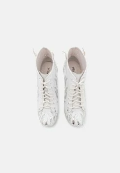 Jeffrey Campbell Lita Flame - Ankle Boots - White/Silver -winter shoes Sales 2023 7ce4e47e6ee64228ab0886e7bd09902e