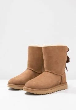 Ugg Bailey Bow - Classic Ankle Boots - Chestnut -winter shoes Sales 2023 7fd6149eda374812aa4d8dcb6f088b41