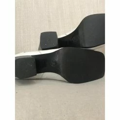 CHANEL Ankle Boots T.eu 37 Leather White -winter shoes Sales 2023 822599 8