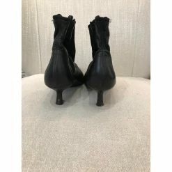 CHANEL Ankle Boots T.eu 37 Leather Black -winter shoes Sales 2023 822604 5