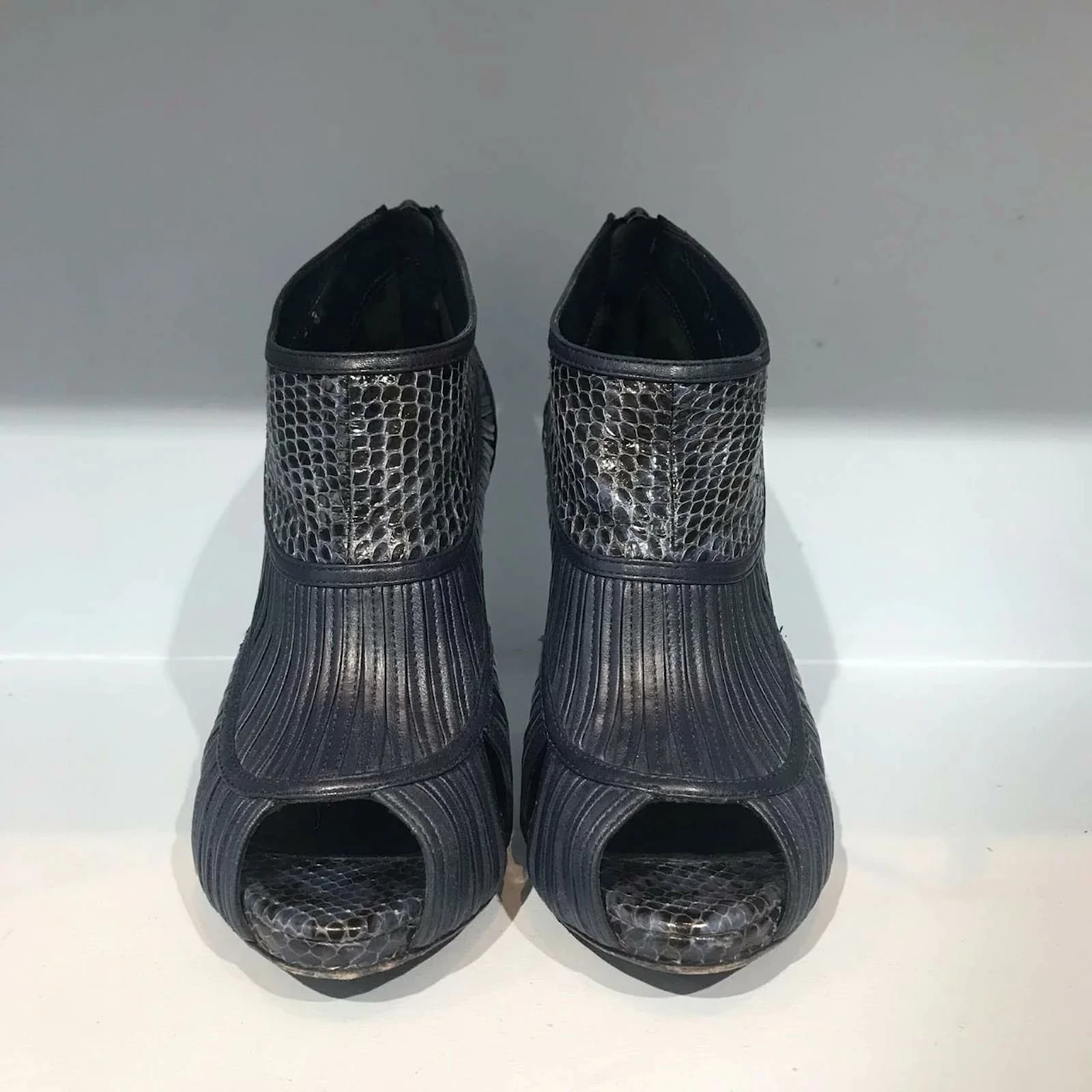 DIOR Ankle Boots T.eu 36 Leather Navy Blue 3 DIOR Ankle Boots T.eu 36 Leather Navy Blue - Image 3