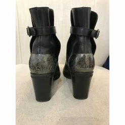 CHANEL Ankle Boots T.eu 37 Leather Black -winter shoes Sales 2023 827518 5
