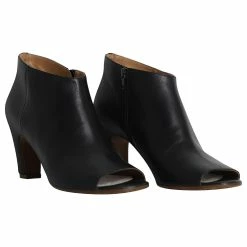 Maison Martin Margiela Maison Margiela Peep Toe Ankle Boots In Black Leather -winter shoes Sales 2023 882432 3