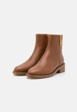 MICHAEL Michael Kors Regan - Classic Ankle Boots -winter shoes Sales 2023 9539c0f2dbd64a5f847032e2050afa38