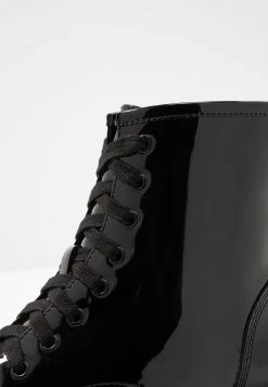 Madden Girl Kurrt - Lace-Up Ankle Boots -winter shoes Sales 2023 9d94947a9dda4fc4931bb9a92e67f58f