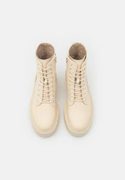Steve Madden Skylar - Lace-Up Ankle Boots 8 Steve Madden Skylar - Lace-Up Ankle Boots -winter shoes Sales 2023 9dd1e4edffc74e5895b001136728a067