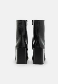 Furla Emma- High Heeled Ankle Boots - Nero 8 Furla Emma- High Heeled Ankle Boots - Nero -winter shoes Sales 2023 9e1268a8d499475e887cbc2a9f804430