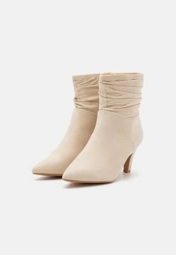Classic Ankle Boots - Beige -winter shoes Sales 2023 a7ef1182ca8042449b827b7933365f14