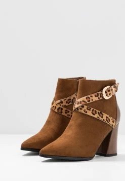 Menbur High Heeled Ankle Boots - Tan -winter shoes Sales 2023 b95997c2fba5471c8e4e3479ed6922dc