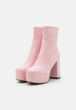 Lamoda Making Moves - Platform Ankle Boots -winter shoes Sales 2023 ba93b9b09e904a73b9c4cb107ddb0e1b