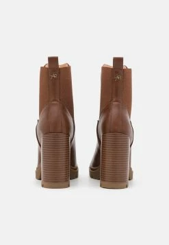 Anna Field Classic Ankle Boots - Cognac 9 Anna Field Classic Ankle Boots - Cognac -winter shoes Sales 2023 bdaa71fd028841c6b1149ba4351c74b3