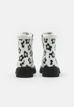 KOI FOOTWEAR Absent Presence - Lace-Up Ankle Boots - White -winter shoes Sales 2023 be13acc653cb4f99bbfc904fed841145