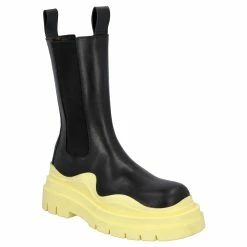 Bottega Veneta Women Tire Chelsea Boots In Black Lemonade Calf Leather