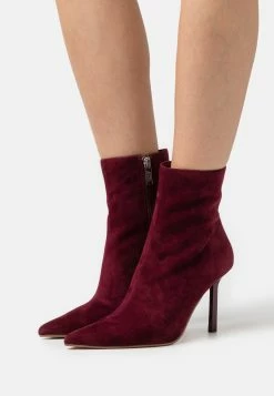 Steve Madden Iyanna - High Heeled Ankle Boots - Cranberry