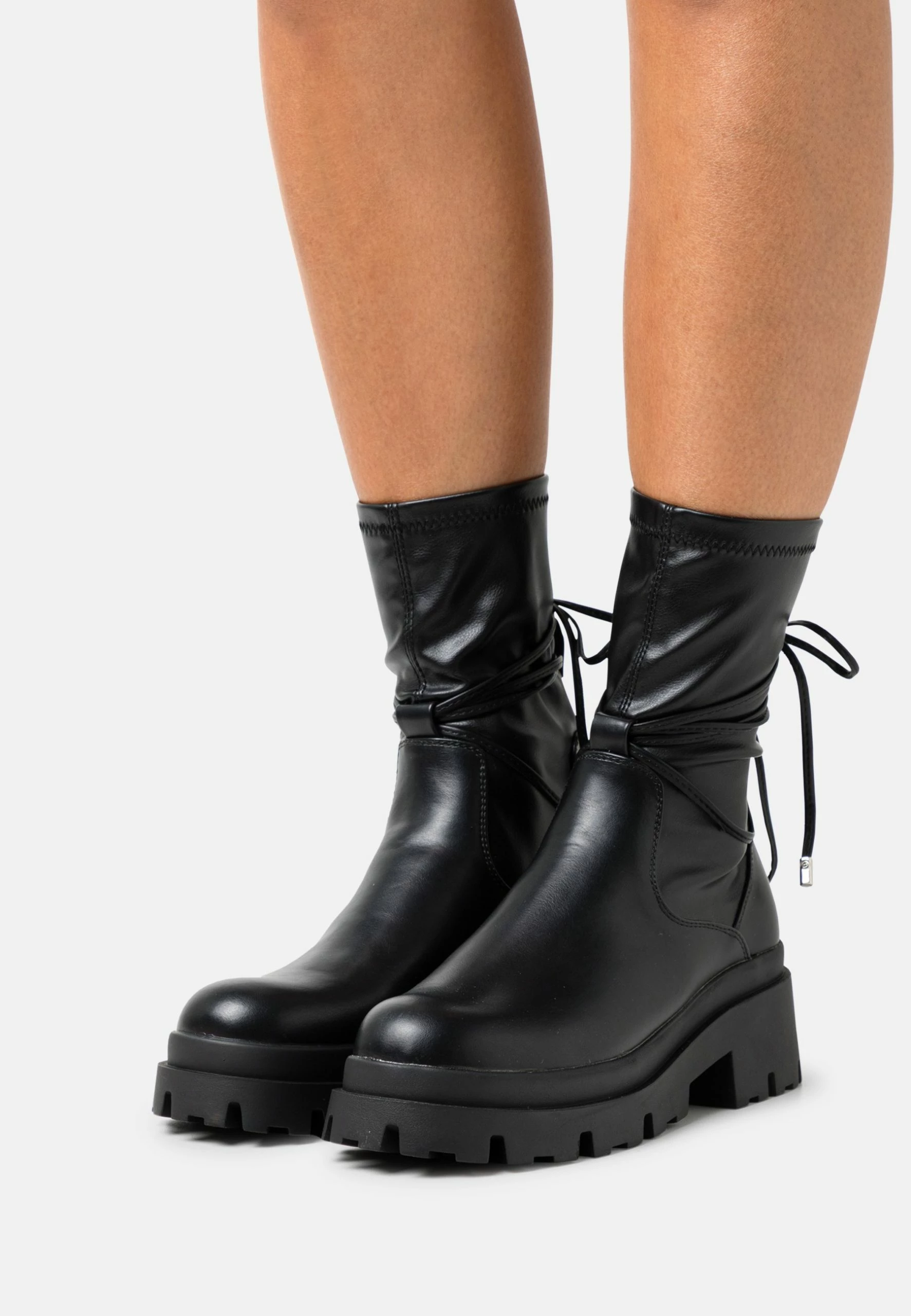 Even&Odd Lace-Up Ankle Boots - Black 1 Even&Odd Lace-Up Ankle Boots - Black