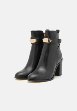 MICHAEL Michael Kors Darcy Heeled - Classic Ankle Boots -winter shoes Sales 2023 c965d4452eba4590ad73fab512c30f33