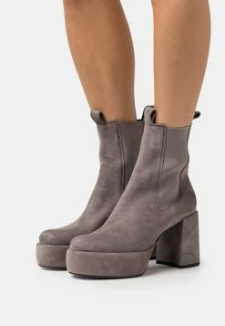 Kennel & Schmenger Clip - High Heeled Ankle Boots - Stone