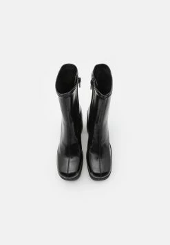 Jeffrey Campbell Refresh - High Heeled Ankle Boots - Black Matte 9 Jeffrey Campbell Refresh - High Heeled Ankle Boots - Black Matte -winter shoes Sales 2023 d0f707d85d834bd5818e8499a5159fef