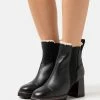 See By Chloé Mallory - Classic Ankle Boots - Black