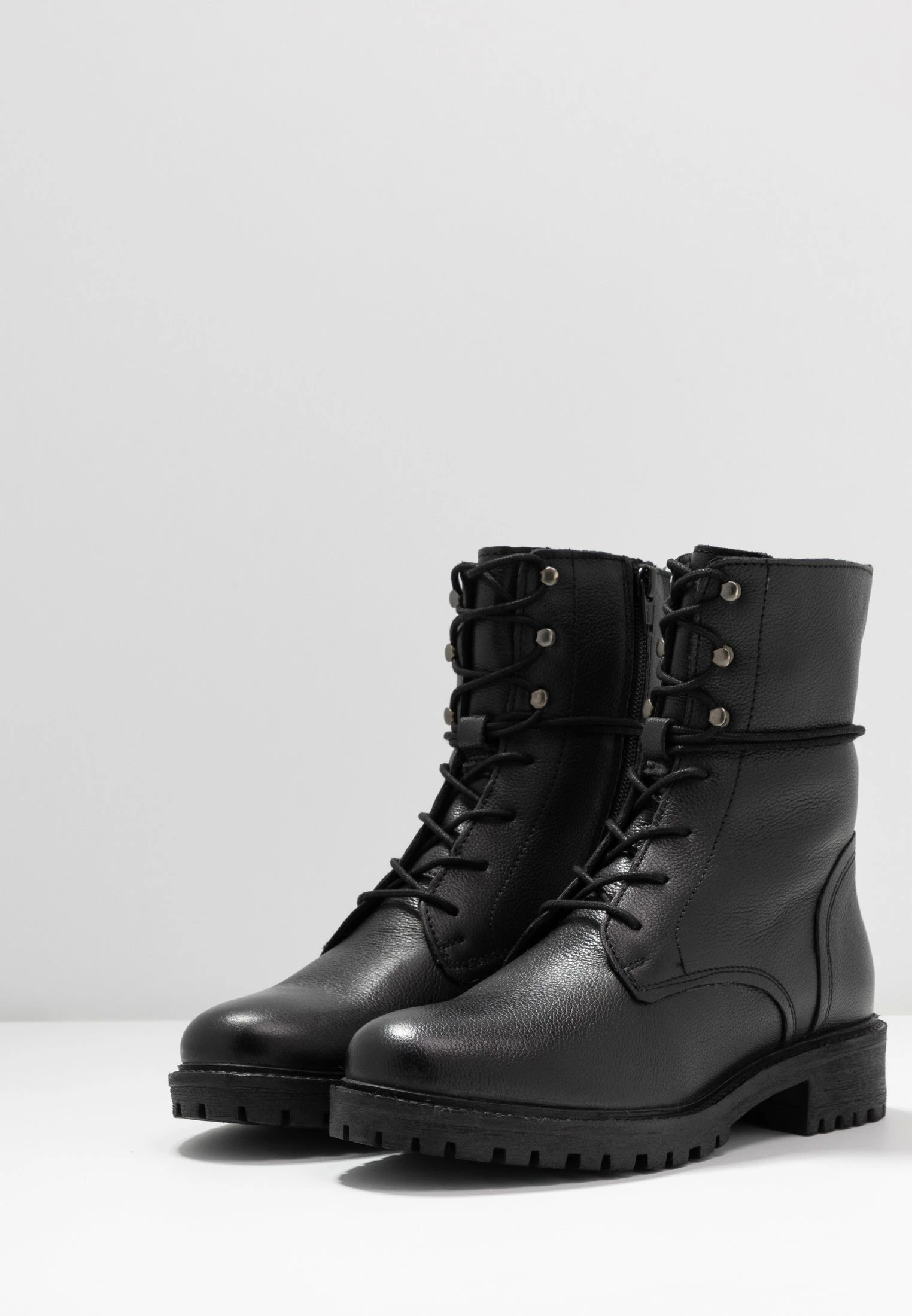 Geox Hoara - Lace-Up Ankle Boots - Black 5 Geox Hoara - Lace-Up Ankle Boots - Black - Image 5